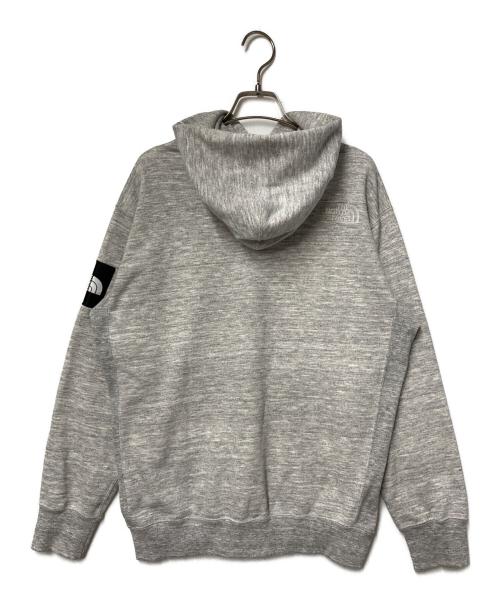 THE NORTH FACE（ザ ノース フェイス）THE NORTH FACE (ザ ノース フェイス) スクエアロゴフーディ グレー サイズ:Ｍの古着・服飾アイテム