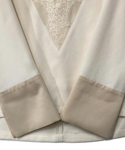 LOKITHO（ロキト）LOKITHO (ロキト) Laced v neck top ベージュ サイズ:1の古着・服飾アイテム