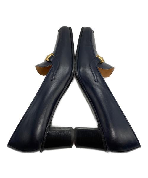 CELINE（セリーヌ）CELINE (セリーヌ) トリオンフビットローファー ネイビー サイズ:37の古着・服飾アイテム