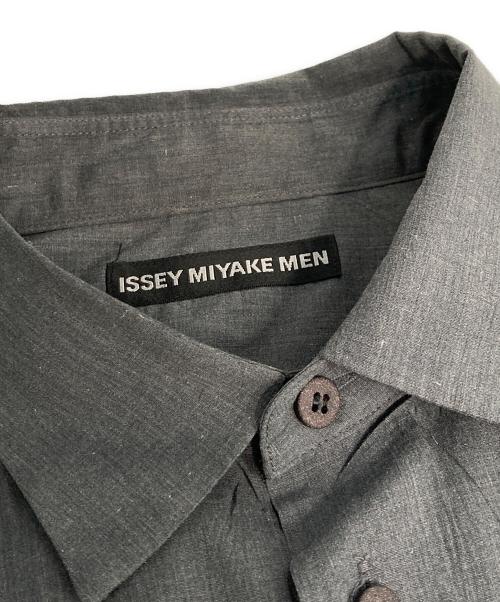 ISSEY MIYAKE MEN（イッセイミヤケメン）ISSEY MIYAKE MEN (イッセイミヤケメン) シワ加工ロングスリーブシャツ グレー サイズ:4の古着・服飾アイテム