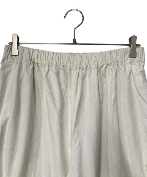 HUIS（ハウス）HUIS (ハウス) やわらかシーチングコットンバルーンパンツ ホワイト サイズ:Freeの古着・服飾アイテム