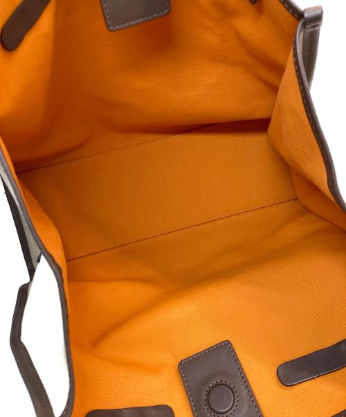GIANNI CHIARINI（ジャンニ キアリーニ）GIANNI CHIARINI (ジャンニ キアリーニ) キャンバストートバッグ ベージュの古着・服飾アイテム