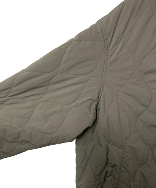 23区（ニジュウサンク）23区 (ニジュウサンク) 中綿 パディング アウター カーキ サイズ:44の古着・服飾アイテム