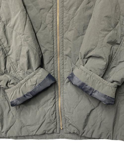 23区（ニジュウサンク）23区 (ニジュウサンク) 中綿 パディング アウター カーキ サイズ:44の古着・服飾アイテム