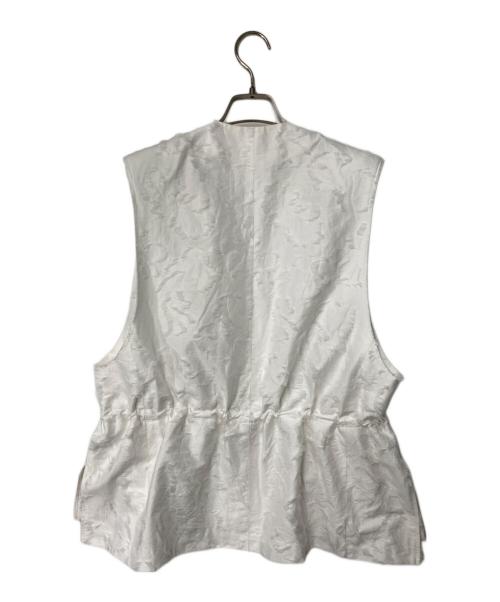 RYU KAGA（リュウ カガ）RYU KAGA (リュウ カガ) Jacquard shirred vest ホワイト サイズ:38の古着・服飾アイテム