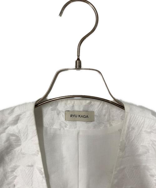 RYU KAGA（リュウ カガ）RYU KAGA (リュウ カガ) Jacquard shirred vest ホワイト サイズ:38の古着・服飾アイテム