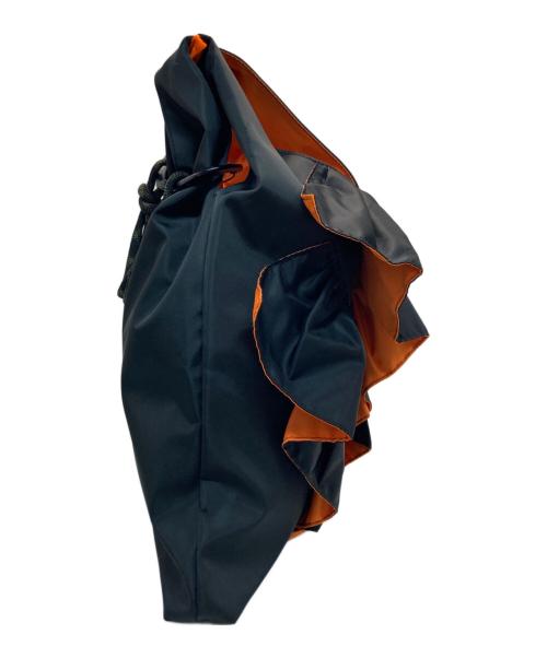 OUTDOOR（アウトドア）OUTDOOR (アウトドア) RISLEY (リズレー) トライアングルフリルバッグ ブラックの古着・服飾アイテム