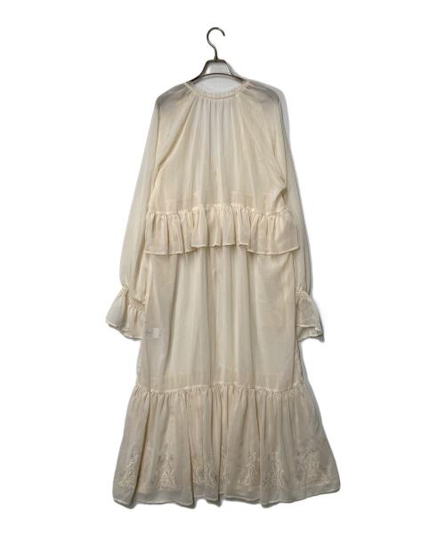 UNGRID（アングリッド）UNGRID (アングリッド) フリルデザインエンブロイダリーワンピース ベージュ サイズ:Freeの古着・服飾アイテム