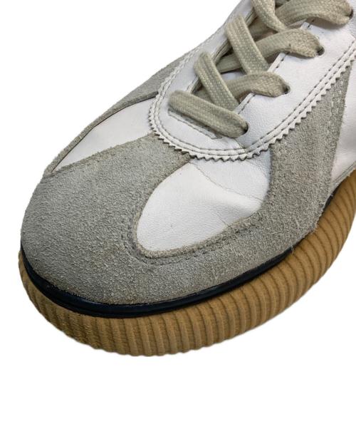 Onitsuka Tiger（オニツカタイガー）Onitsuka Tiger (オニツカタイガー) DELECITY ホワイト サイズ:CM25/EUR39.5/US6 1/2/UK51/2 /BR37/CN250の古着・服飾アイテム