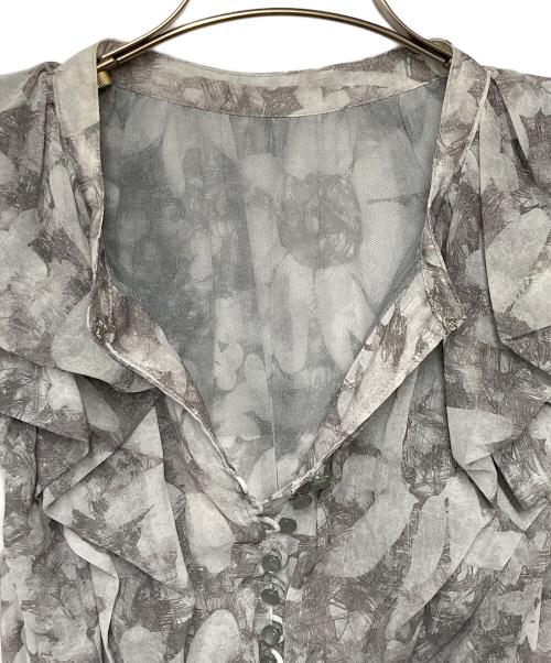 COCODEAL（ココディール）COCODEAL (ココディール) 線画フラワーフリルプリーツワンピース グレー サイズ:2の古着・服飾アイテム