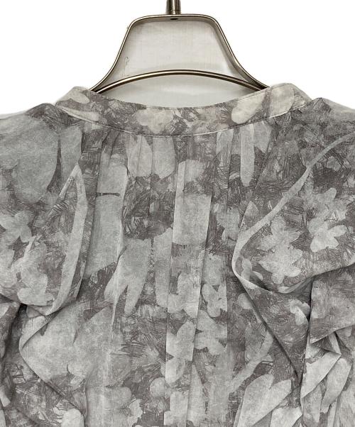 COCODEAL（ココディール）COCODEAL (ココディール) 線画フラワーフリルプリーツワンピース グレー サイズ:2の古着・服飾アイテム