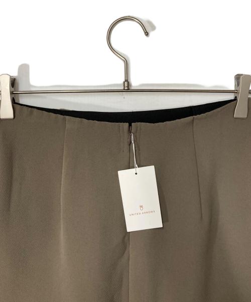 UNITED ARROWS（ユナイテッドアローズ）UNITED ARROWS (ユナイテッドアローズ) フレアスカート カーキ サイズ:38 未使用品の古着・服飾アイテム