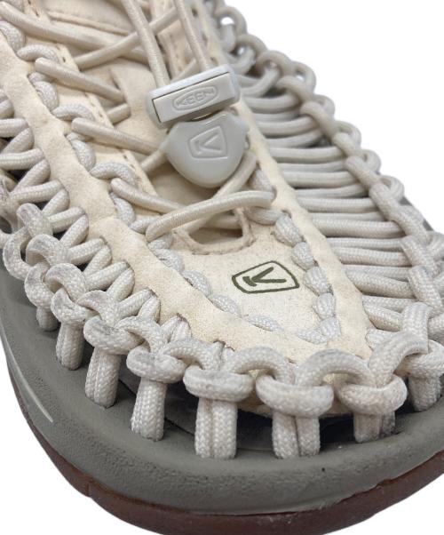 KEEN（キーン）KEEN (キーン) ユニーク スポーツサンダル アイボリー サイズ:23㎝の古着・服飾アイテム