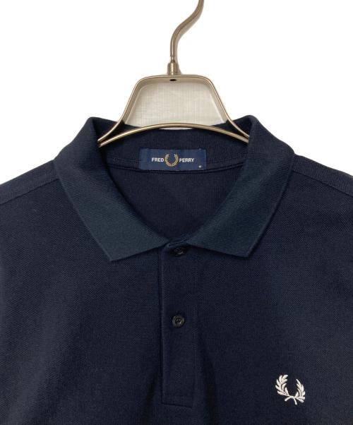 FRED PERRY（フレッドペリー）FRED PERRY (フレッドペリー) ロゴ刺繍ポロシャツ ネイビー サイズ:Ｌの古着・服飾アイテム