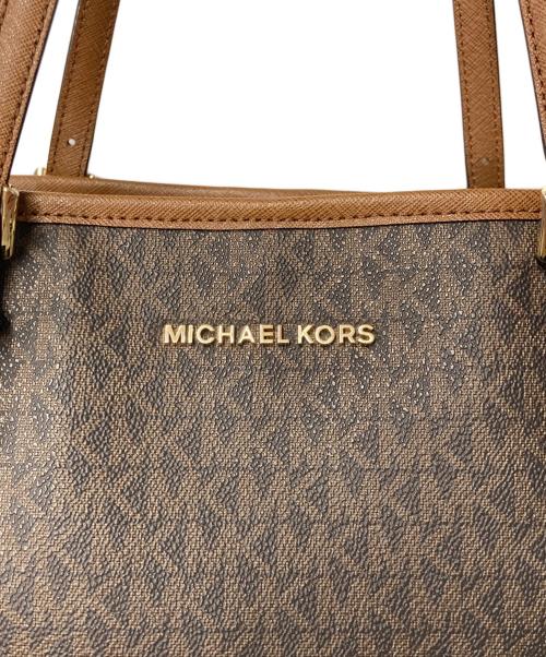 MICHAEL KORS（マイケルコース）MICHAEL KORS (マイケルコース) ジェットセットトラベル ミディアム キャリーオール トート ブラウンの古着・服飾アイテム