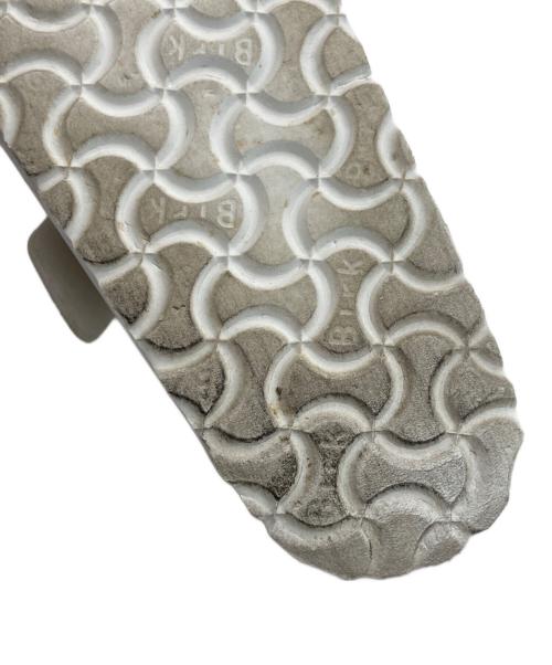 BIRKENSTOCK（ビルケンシュトック）BIRKENSTOCK (ビルケンシュトック) アリゾナサンダル ホワイト サイズ:24cmの古着・服飾アイテム