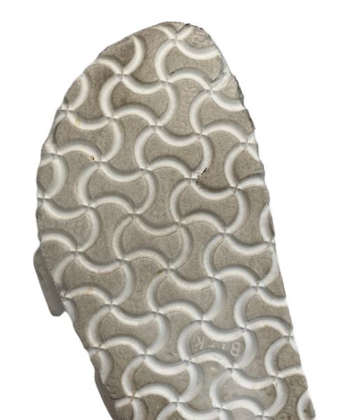 BIRKENSTOCK（ビルケンシュトック）BIRKENSTOCK (ビルケンシュトック) アリゾナサンダル ホワイト サイズ:24cmの古着・服飾アイテム