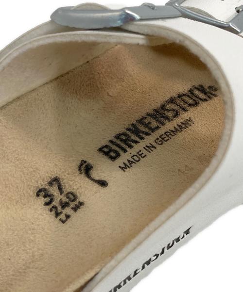 BIRKENSTOCK（ビルケンシュトック）BIRKENSTOCK (ビルケンシュトック) アリゾナサンダル ホワイト サイズ:24cmの古着・服飾アイテム