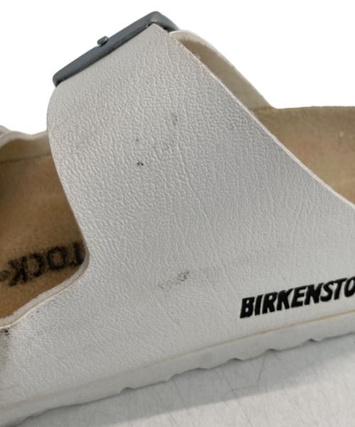 BIRKENSTOCK（ビルケンシュトック）BIRKENSTOCK (ビルケンシュトック) アリゾナサンダル ホワイト サイズ:24cmの古着・服飾アイテム