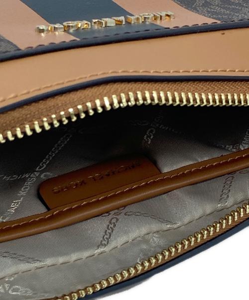 MICHAEL KORS（マイケルコース）MICHAEL KORS (マイケルコース) ショルダーバッグ ブラウンの古着・服飾アイテム