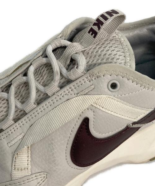 NIKE（ナイキ）NIKE (ナイキ) TC 7900 グレー サイズ:US8/UK5.5/EUR39/cm25/BR37.5/CN250の古着・服飾アイテム