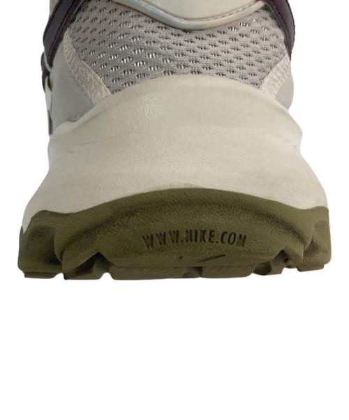 NIKE（ナイキ）NIKE (ナイキ) TC 7900 グレー サイズ:US8/UK5.5/EUR39/cm25/BR37.5/CN250の古着・服飾アイテム
