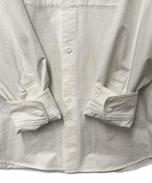 untrack（アントラック）untrack (アントラック) バンドカラーシャツ ホワイト サイズ:Lの古着・服飾アイテム