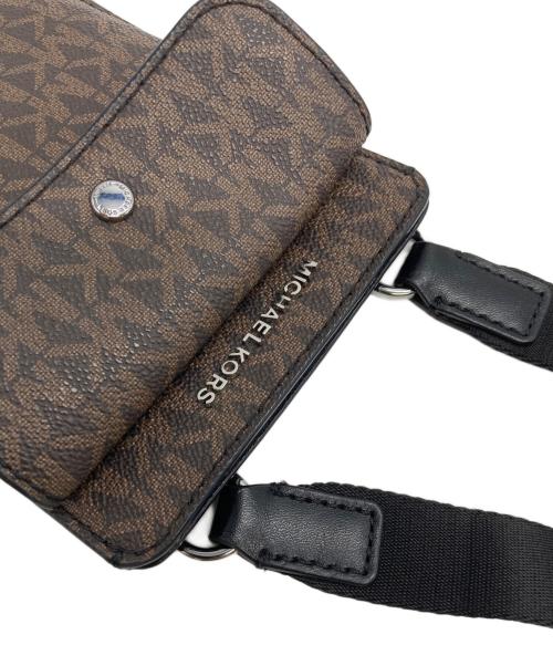 MICHAEL KORS（マイケルコース）MICHAEL KORS (マイケルコース) アクセサリーズ スリム フォン クロスボディ ブラウン×ブラックの古着・服飾アイテム