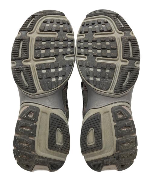 NIKE（ナイキ）NIKE (ナイキ) V2K RUN ブラウン サイズ:27.5cmの古着・服飾アイテム