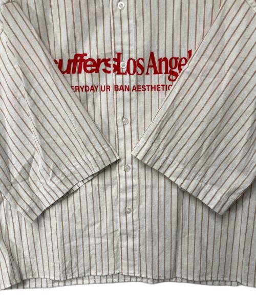 scuffers（スカッファー）scuffers (スカッファー) ストライプシャツ ホワイト×ブラウン サイズ:Ⅿの古着・服飾アイテム