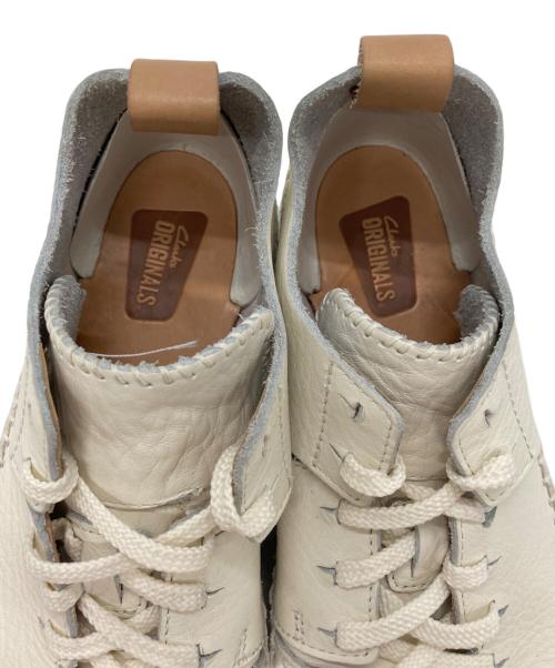 CLARKS（クラークス）CLARKS (クラークス) Trigenic2 Tact ホワイト サイズ:UK4 1/2 /US7/EU371/2 /CN235の古着・服飾アイテム