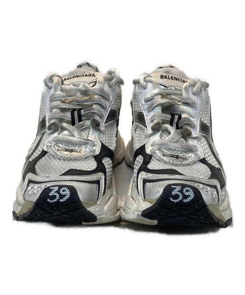 BALENCIAGA（バレンシアガ）BALENCIAGA (バレンシアガ) Runner スニーカー ホワイト×ブラック サイズ:EUR39/UK5/USA6/JP26の古着・服飾アイテム