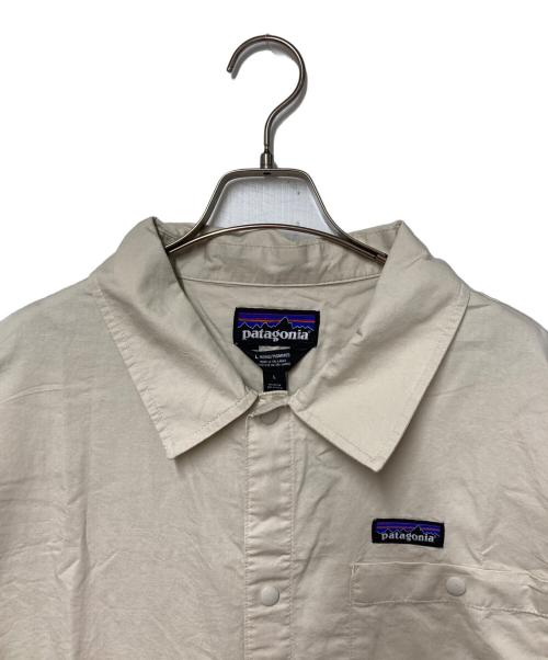 Patagonia（パタゴニア）Patagonia (パタゴニア) メンズ・ライトウェイト・オールウェア・ヘンプ・コーチズ・ジャケット ベージュ サイズ:L 未使用品の古着・服飾アイテム