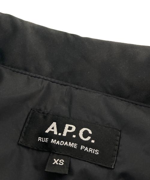 A.P.C.（アーペーセー）A.P.C. (アーペーセー) ナイロンコート ブラック サイズ:XSの古着・服飾アイテム