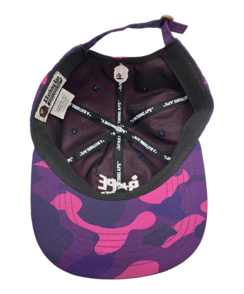 BAPE BY A BATHING APE（ベイプバイアベイシングエイプ）BAPE BY A BATHING APE (ベイプバイアベイシングエイプ) COLOR CAMO BAPE STA PANEL CAP パープル サイズ:Freeの古着・服飾アイテム