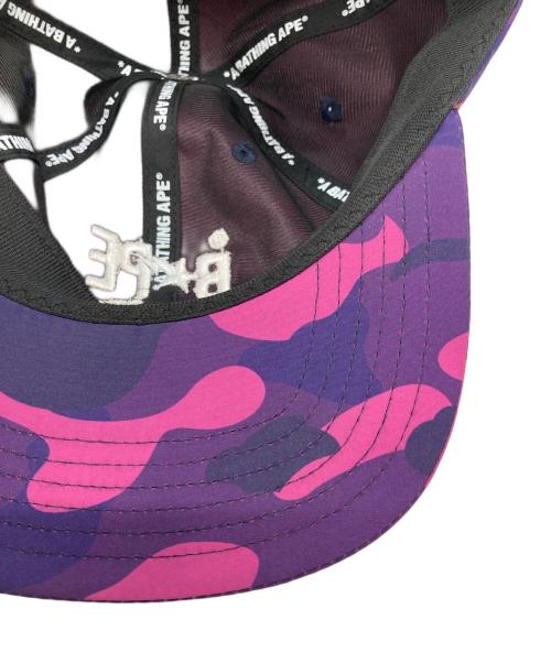 BAPE BY A BATHING APE（ベイプバイアベイシングエイプ）BAPE BY A BATHING APE (ベイプバイアベイシングエイプ) COLOR CAMO BAPE STA PANEL CAP パープル サイズ:Freeの古着・服飾アイテム