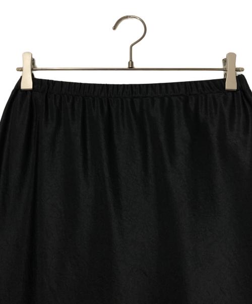 EVERYDAY I LIKE.（エヴリデイ アイ ライク）EVERYDAY I LIKE. (エヴリデイ アイ ライク) Minimal Satin スカート ブラック サイズ:Freeの古着・服飾アイテム