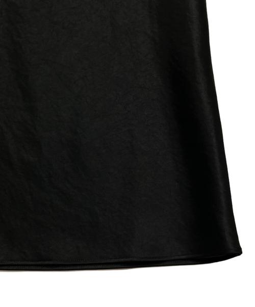 EVERYDAY I LIKE.（エヴリデイ アイ ライク）EVERYDAY I LIKE. (エヴリデイ アイ ライク) Minimal Satin スカート ブラック サイズ:Freeの古着・服飾アイテム