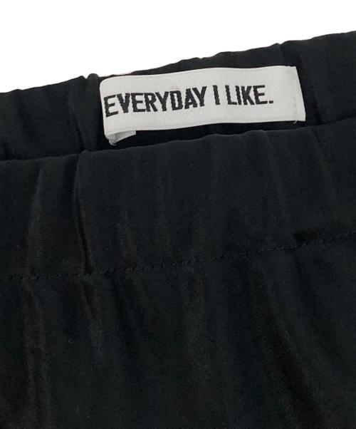 EVERYDAY I LIKE.（エヴリデイ アイ ライク）EVERYDAY I LIKE. (エヴリデイ アイ ライク) Minimal Satin スカート ブラック サイズ:Freeの古着・服飾アイテム