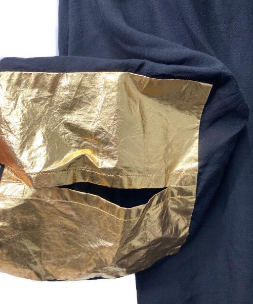 Vivienne Westwood（ヴィヴィアンウエストウッド）Vivienne Westwood (ヴィヴィアンウエストウッド) ミドルワンピース ブラック×ゴールド サイズ:00の古着・服飾アイテム