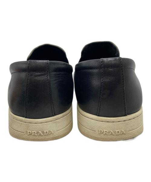 PRADA（プラダ）PRADA (プラダ) レザー切替スリッポン グレー×ブラック サイズ:8の古着・服飾アイテム