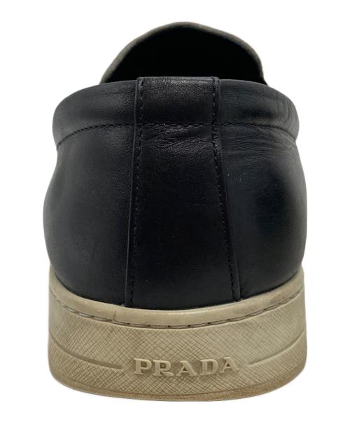 PRADA（プラダ）PRADA (プラダ) レザー切替スリッポン グレー×ブラック サイズ:8の古着・服飾アイテム