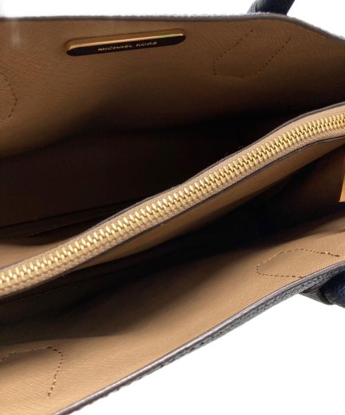 MICHAEL KORS（マイケルコース）MICHAEL KORS (マイケルコース) 2WAYショルダーバッグ ネイビーの古着・服飾アイテム