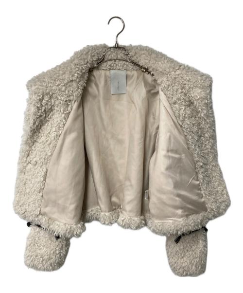 willfully（ウィルフリー）willfully (ウィルフリー) プードルファー トグルショートジャケットコート ベージュ サイズ:Freeの古着・服飾アイテム