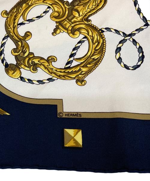 HERMES（エルメス）HERMES (エルメス) カレ90 シルクスカーフ ベージュ×ブラックの古着・服飾アイテム
