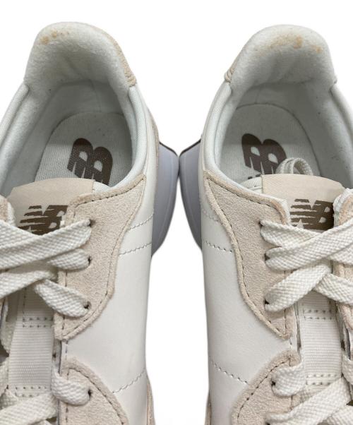 NEW BALANCE（ニューバランス）NEW BALANCE (ニューバランス) ローカットスニーカー ベージュ サイズ:US7 / JPN24の古着・服飾アイテム