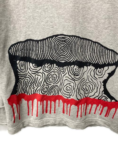 COMME des GARCONS HOMME DEUX（コムデギャルソン オム ドゥ）COMME des GARCONS HOMME DEUX (コムデギャルソン オム ドゥ) プリントスウェット グレー サイズ:Mの古着・服飾アイテム