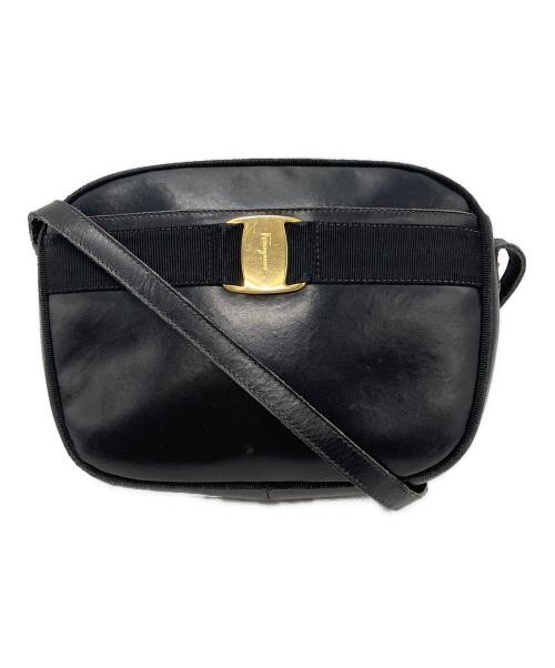Salvatore Ferragamo（サルヴァトーレ フェラガモ）Salvatore Ferragamo (サルヴァトーレ フェラガモ) ヴァラリボンショルダーバッグ ブラックの古着・服飾アイテム