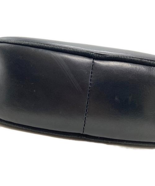 Salvatore Ferragamo（サルヴァトーレ フェラガモ）Salvatore Ferragamo (サルヴァトーレ フェラガモ) ヴァラリボンショルダーバッグ ブラックの古着・服飾アイテム