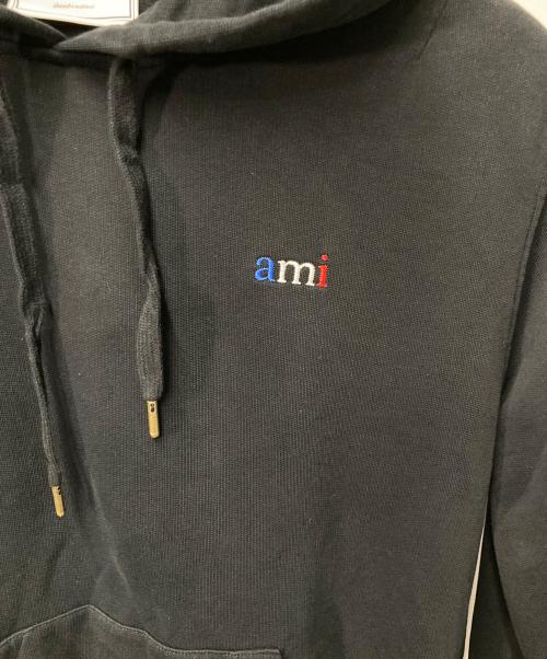 AMI PARIS（アミ パリス）AMI PARIS (アミ パリス) プルオーバーパーカー ブラック サイズ:Sの古着・服飾アイテム